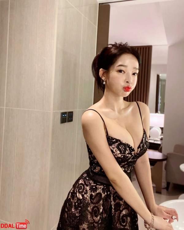 
빨간 비키니
