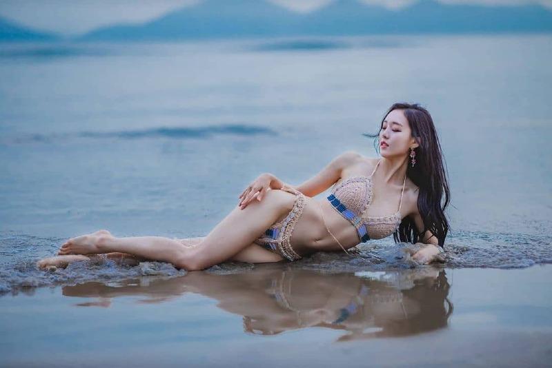 
모델 김가온
