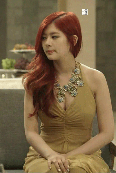 
배우 정소민 몸매.jpgif
