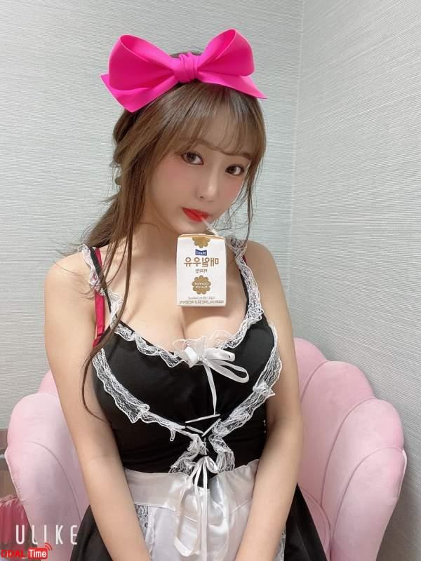 
메이드복 처자
