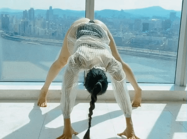 
엉덩이 일광욕
