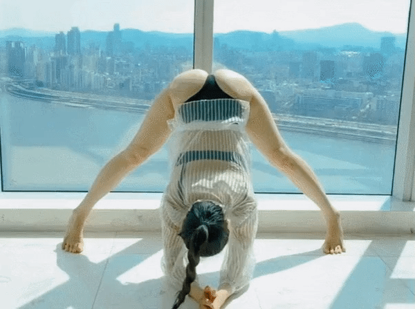 
엉덩이 일광욕
