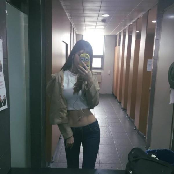 
일반인 셀카
