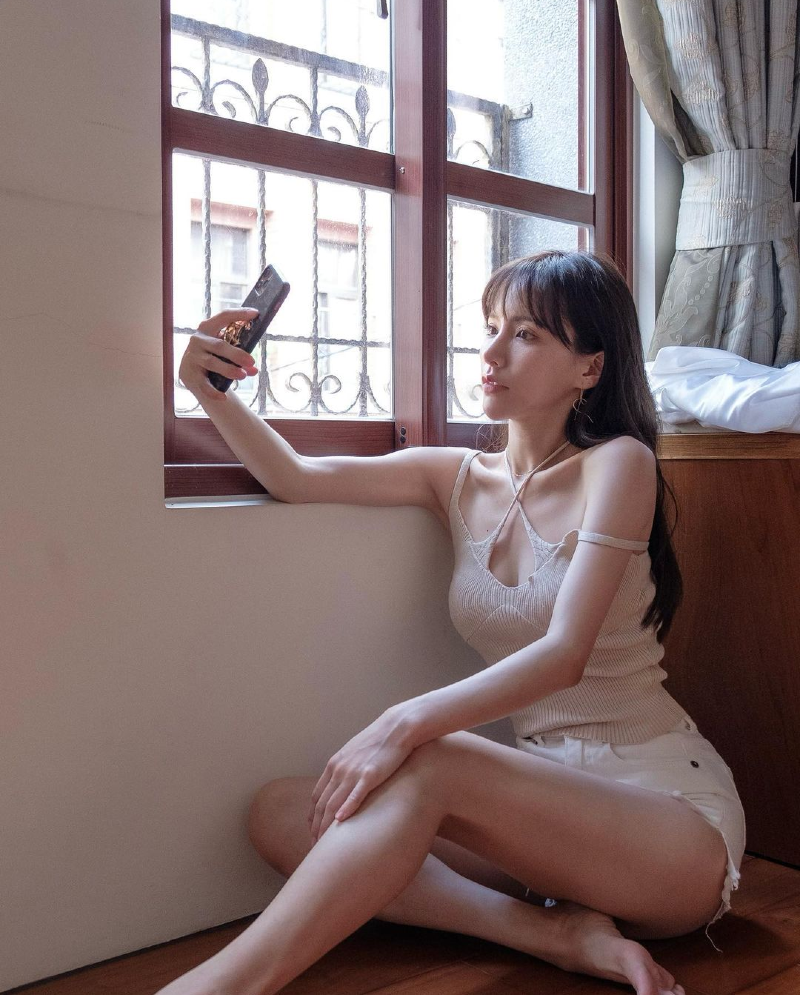 오늘의 다리 2 - 왜 자꾸 삭제하고 질알이여 야하지도 않은데