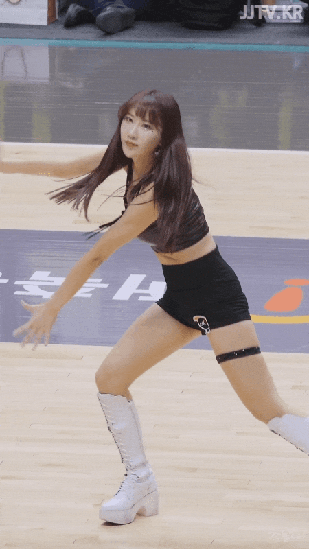 
치어리더 춤추기

