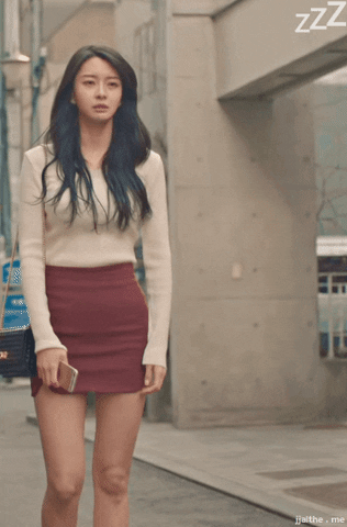 
권나라의 이 미친 비율은 조작이 아니고 진짜 일까요?
