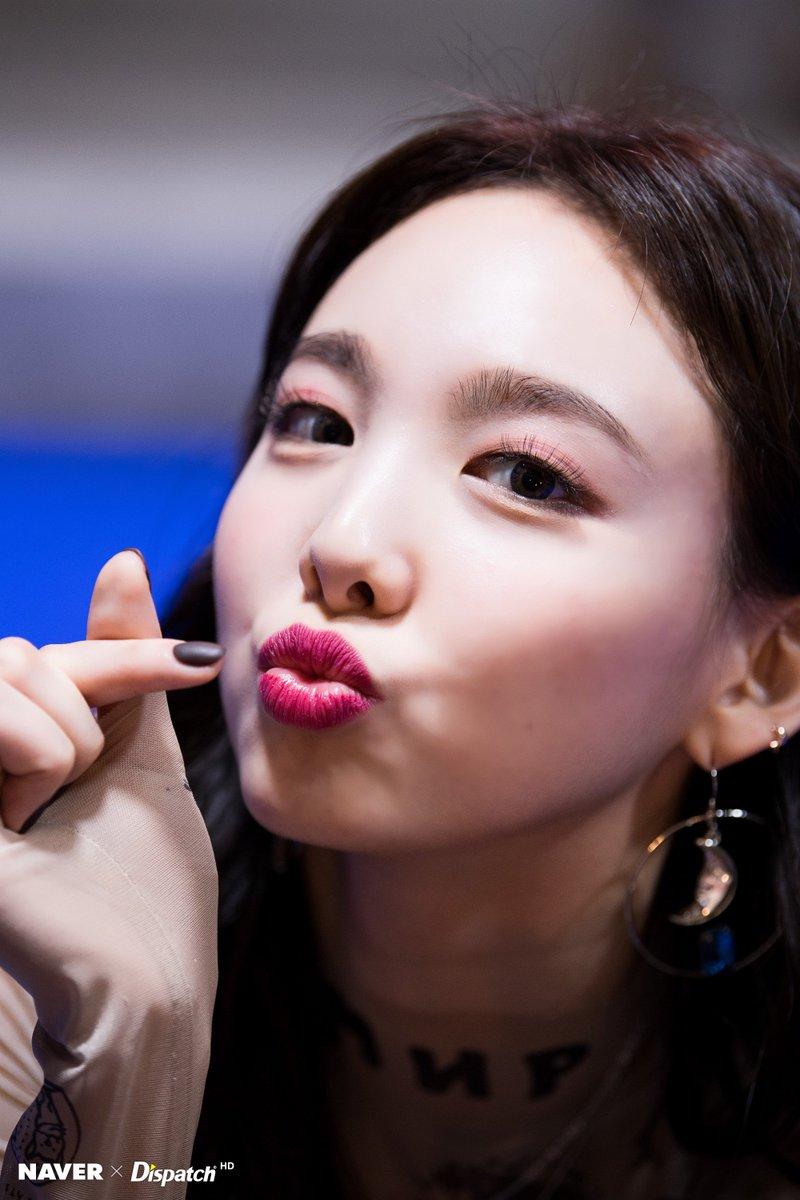 
오늘만 버티세요~~~~
