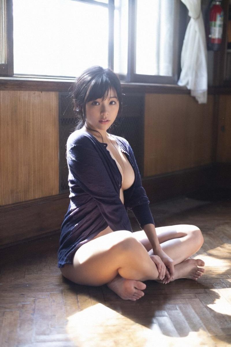 
누구 닮았는데...?

