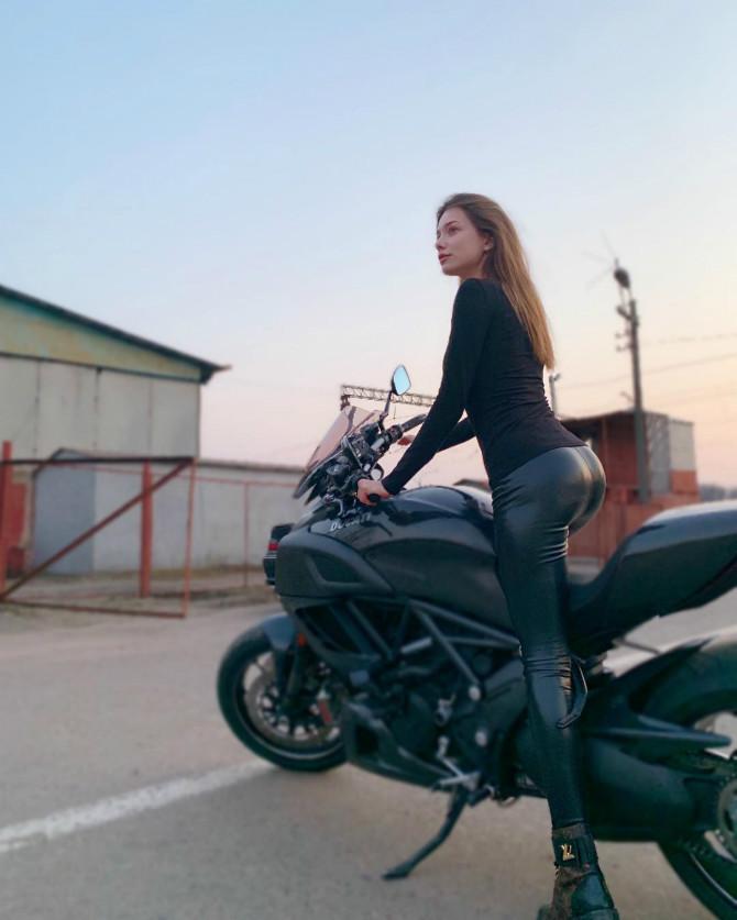 
우크라이나 알바생.jpg
