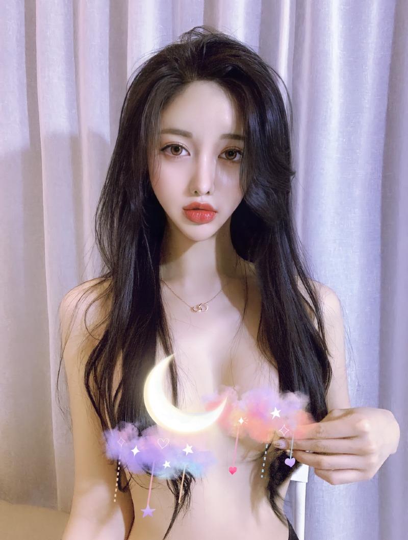 
레이싱모델은아닌데 이친구 쫌 괜찮더라 ...(좌표사진밑에)
