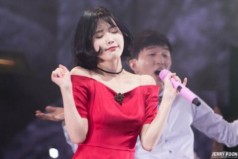 
O(＞_＜)O 아이유.jpg
