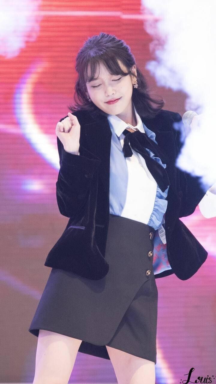 
O(＞_＜)O 아이유.jpg
