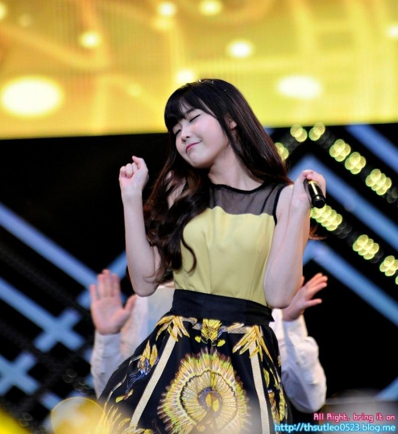 
O(＞_＜)O 아이유.jpg
