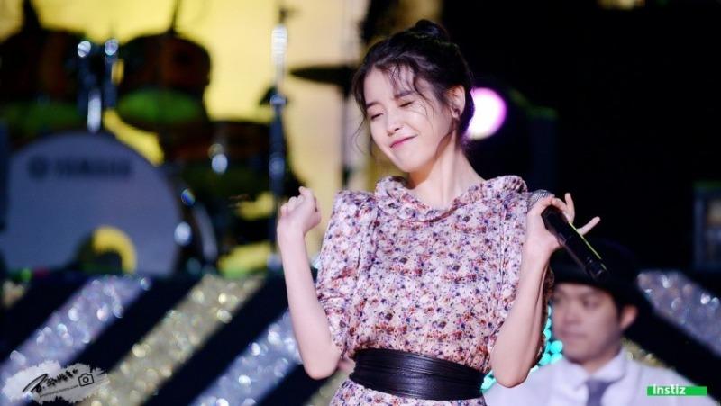 
O(＞_＜)O 아이유.jpg

