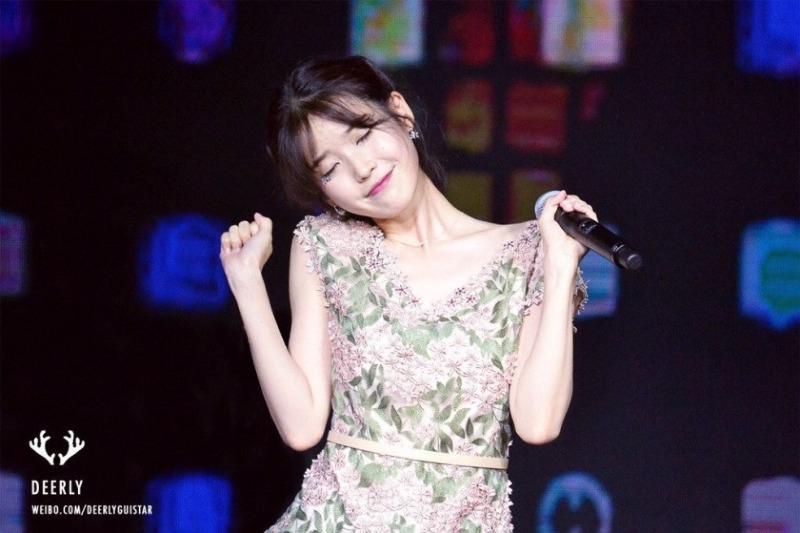 
O(＞_＜)O 아이유.jpg
