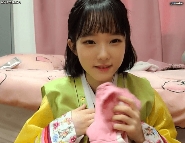 
갈길이 바쁜 처자
