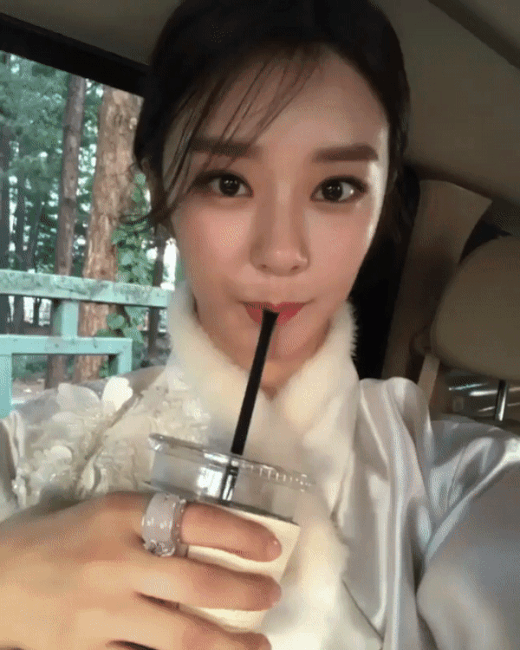 
한복입은 이주빈.jpgif
