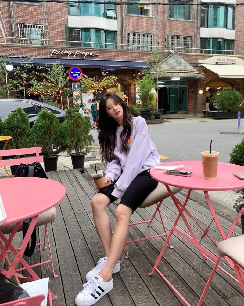 
커피 마시는 이주빈,jpgif
