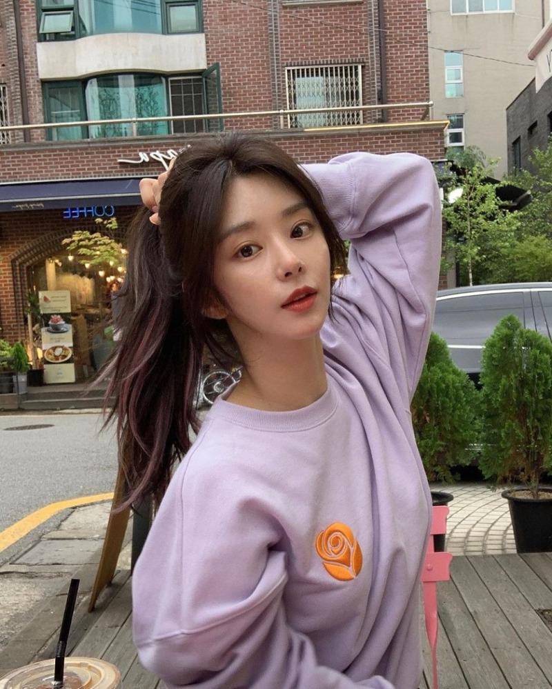 
커피 마시는 이주빈,jpgif
