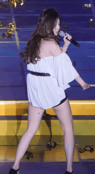 
[스압] 유라 레전드 의상.gif
