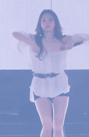 
[스압] 유라 레전드 의상.gif
