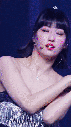 
섹시한 모모.gif
