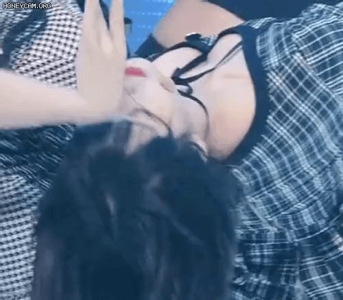 
섹시한 모모.gif
