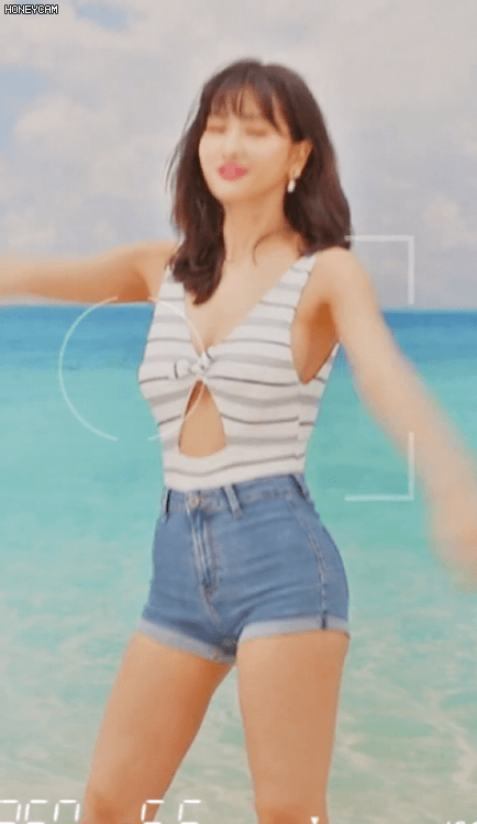 
섹시한 모모.gif
