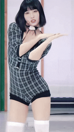 
섹시한 모모.gif
