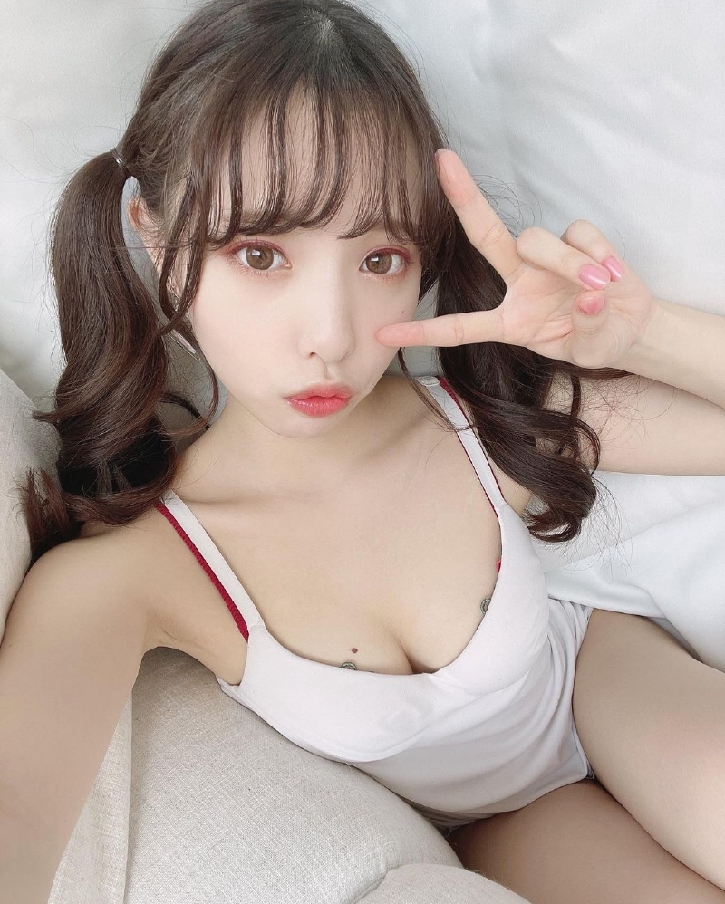 
일을 할때 아름다운 배우들 일할 준비중 2
