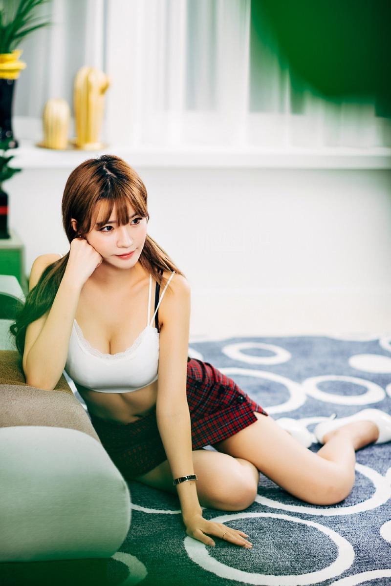 0013 (ㅇㅎ)(직찍) 모델 민한나