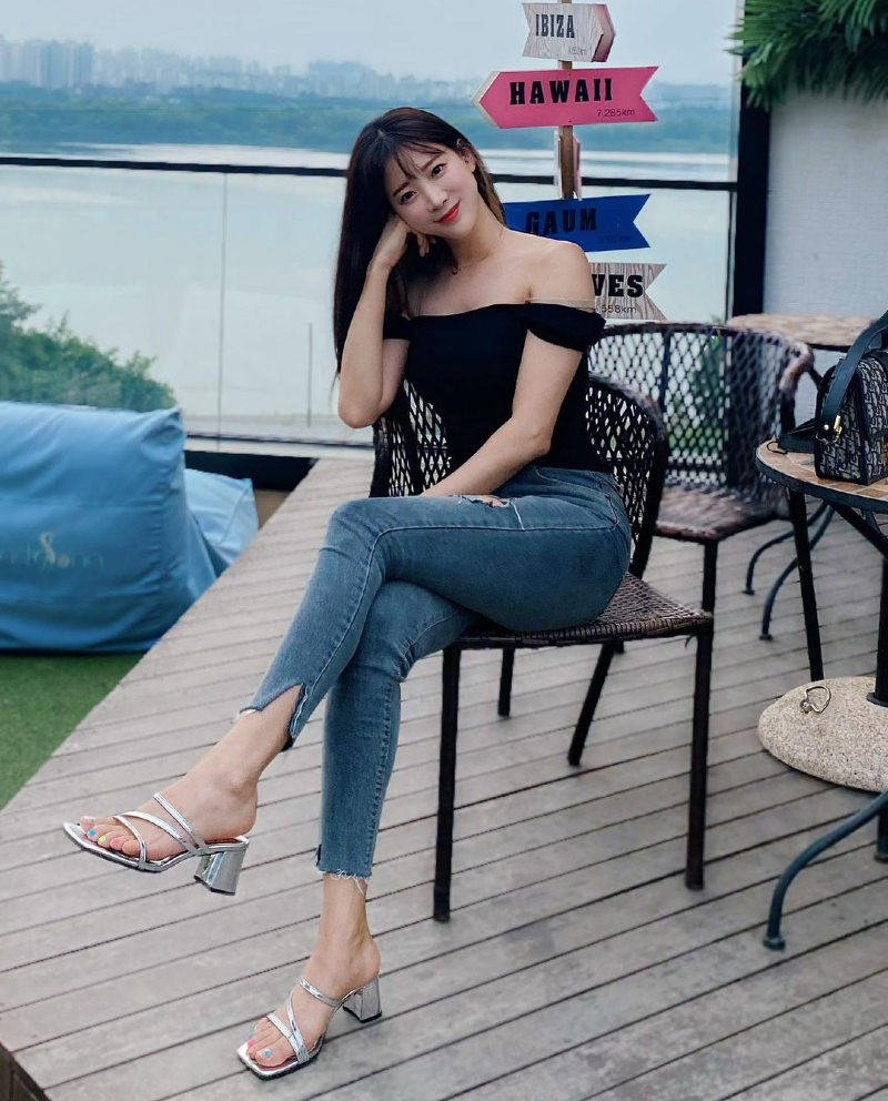 오늘의 다리 (김한나 치어리더)