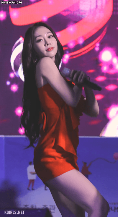 
운동 열심히한 러블리즈 서지수 몸매.gif
