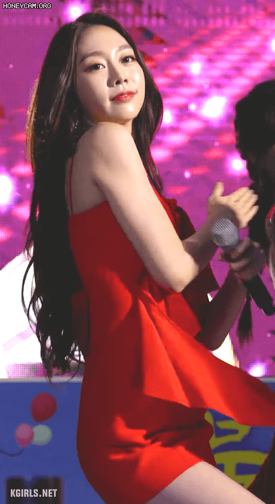 
운동 열심히한 러블리즈 서지수 몸매.gif
