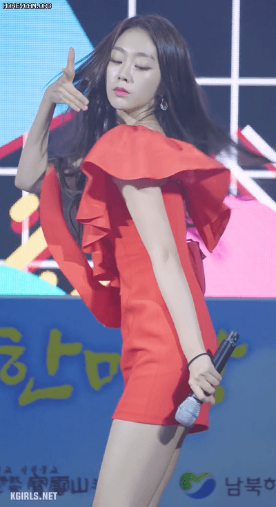 
운동 열심히한 러블리즈 서지수 몸매.gif
