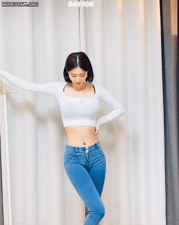 
흔한 여친룩

