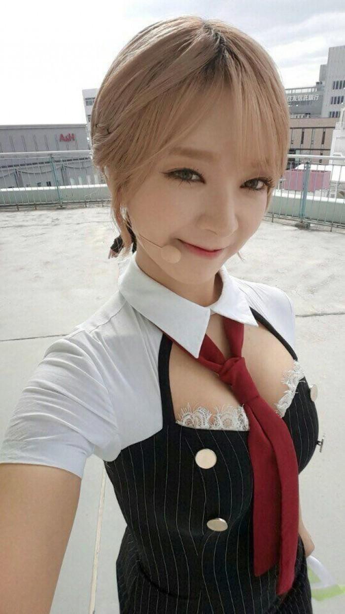 
초아의 과감했던 의상.jpgif
