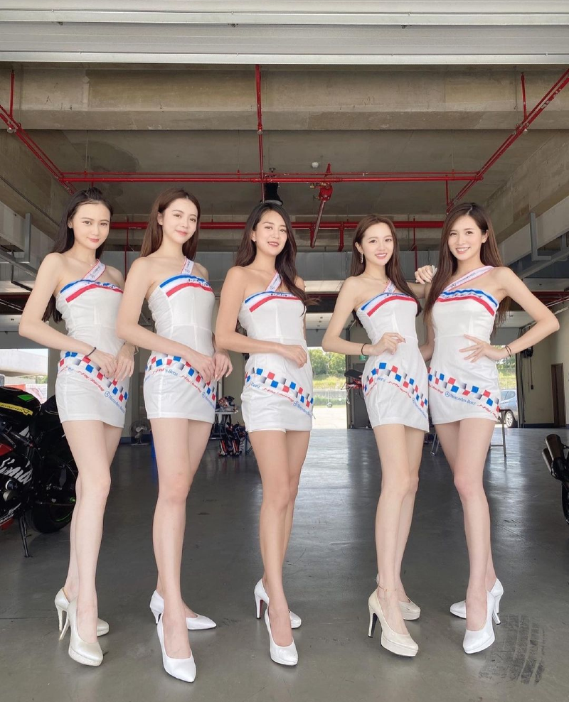 
다리 둘

