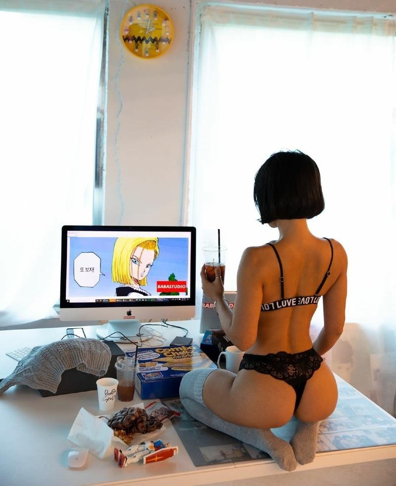 
일반인
