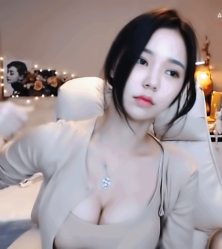 가슴골 이름이 뭐죠? 고수님들