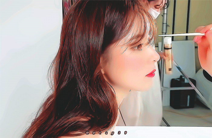
바닐라코 광고찍는 신세경 미모 ㄷㄷ.gif
