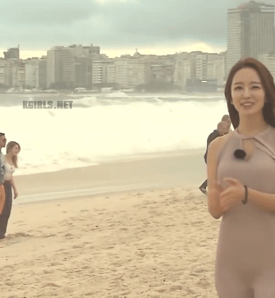 
바람이 심하게 불때.gif...
