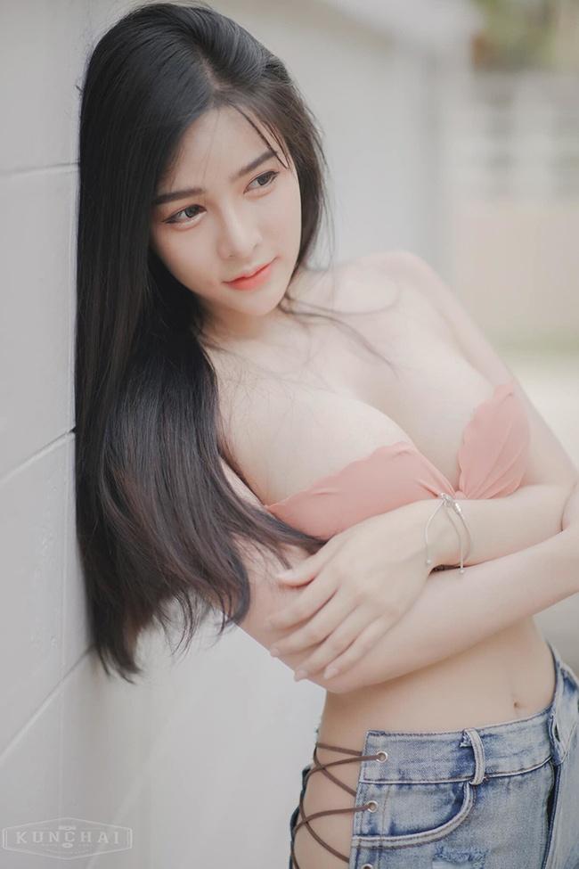 
♬ 얼굴까지 이뻐버리네
