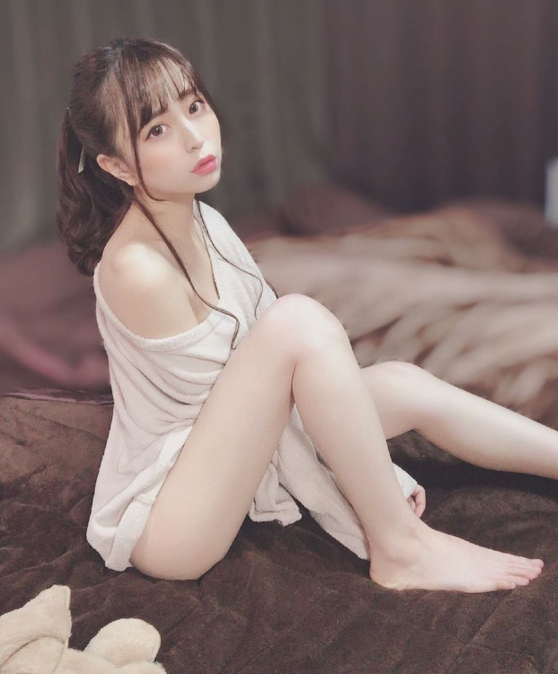 
그대 다리에 얼굴을 묻고~♬
