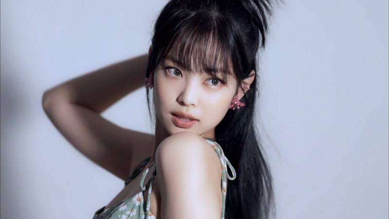 
앞머리 내린 블랙핑크 제니.jpg
