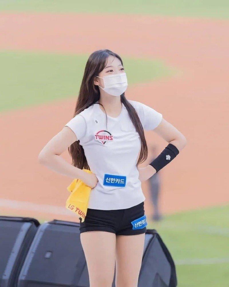 
치어리더 눈나 미모 근황
