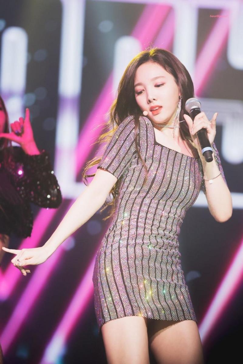 
몸매가 진짜 이쁜 임나연.jpgif
