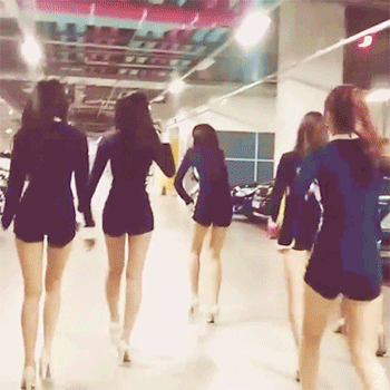 
스타킹이 잘 어울렷던 나인뮤지스.gif
