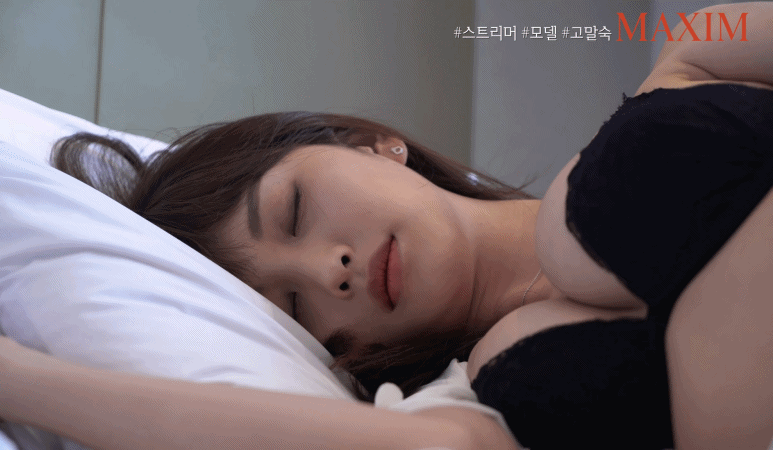 
말쑥하게 생긴 처자~
