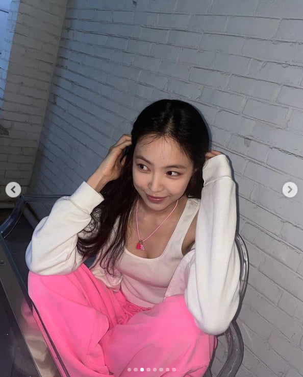 
손나은
